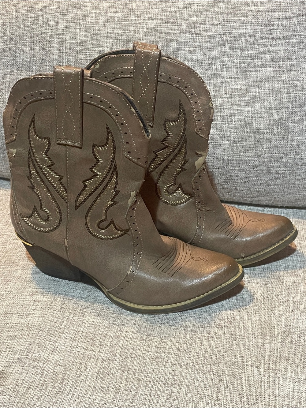 Very Volatile Calico Taupe Western Cowboy Boots Women’s Size 7